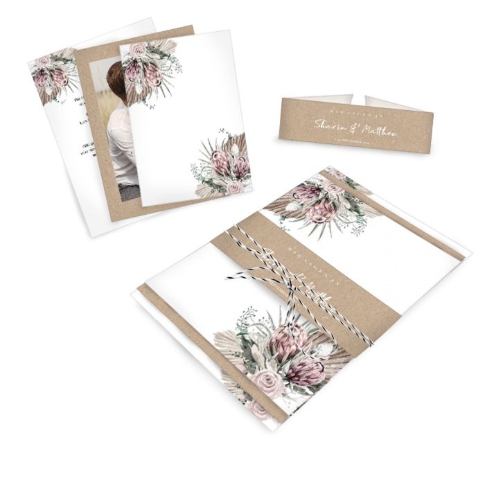 Boho Hochzeitseinladung Kartenstapel mit Banderole und Protea