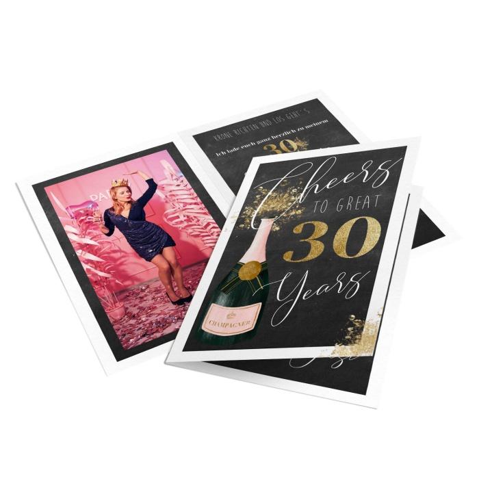 Champagner Geburtstagseinladung mit goldener Dreißig und Foto