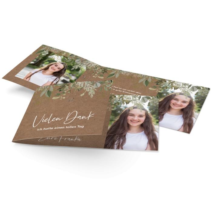 Danksagung Jugendweihe mit grünen Zweigen und Fotos auf Kraftpapier
