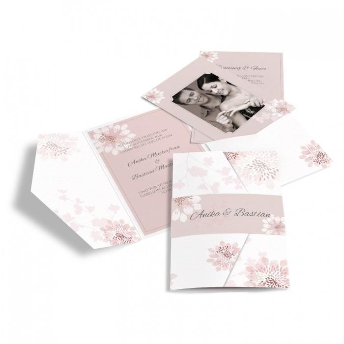 Pocket Fold Hochzeitseinladung mit zarten rosa Blüten