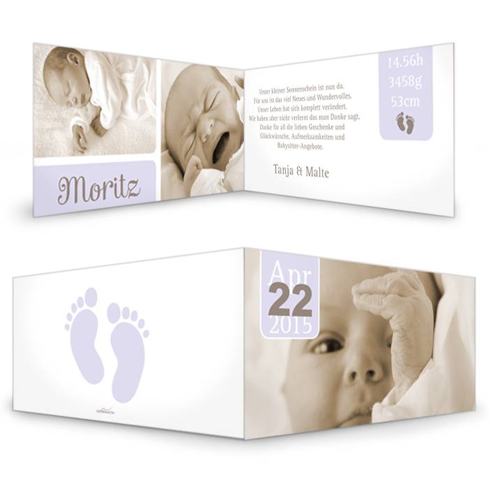 Moderne Geburtskarte in Flieder mit Fußabdrücken und Fotos