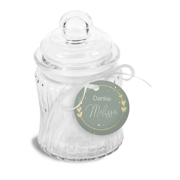 Geschenkanhänger mit Emblem und Herzen in Pastellgrün