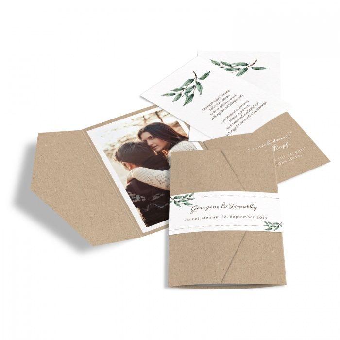 Greenery Hochzeitseinladung als Pocket Fold in Kraftpapieroptik
