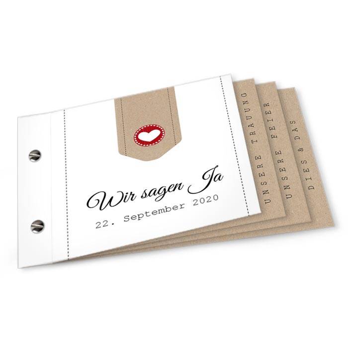 Hochzeitseinladung als Booklet mit Herz und Kraftpapier-Design