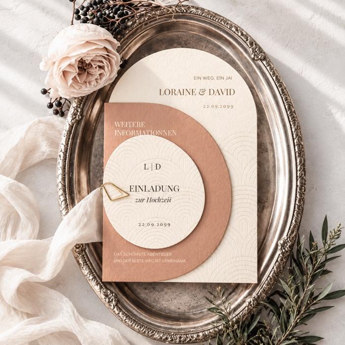 Hochzeitseinladung Art Deco Creme mit Bogenform, Layer-Kartenset und Klammer