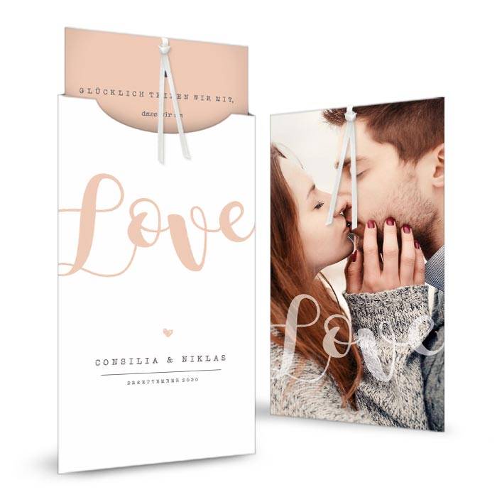 Hochzeitseinladung mit Love Schriftzug als Einsteckkarte