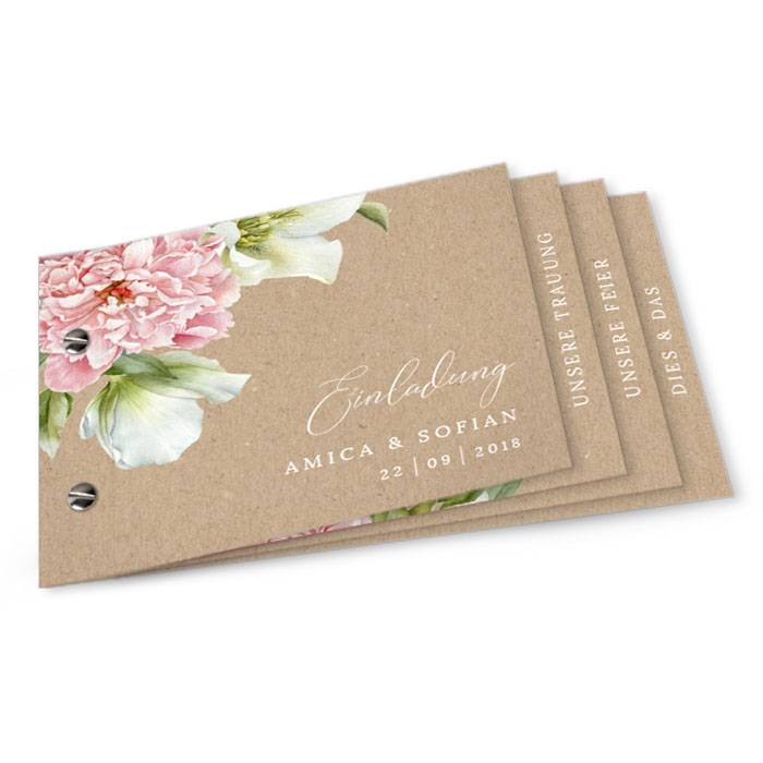 Hochzeitseinladung als Booklet mit Blüten in Kraftpapieroptik