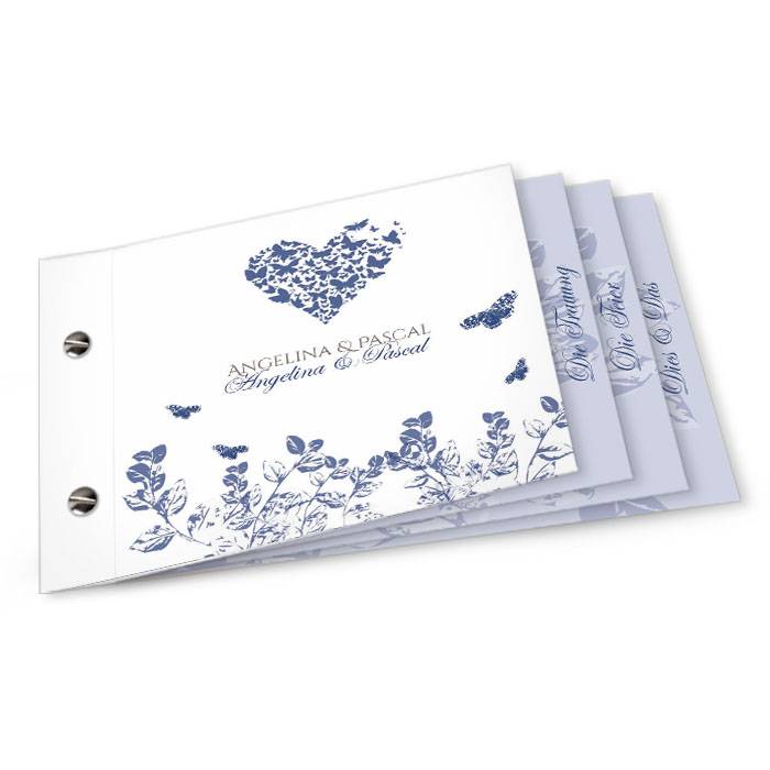 Hochzeitseinladung in Blau mit Schmetterlingen in Herzform