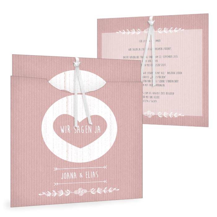Moderne Hochzeitseinladung im Packpapier-Design mit Herz
