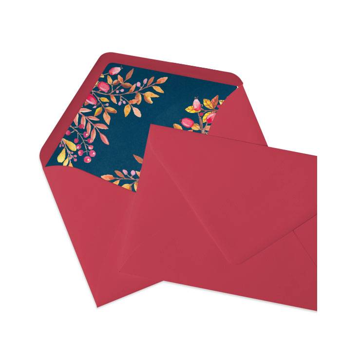 Roter Briefumschlag mit Inlay in blauem Herbstdesign