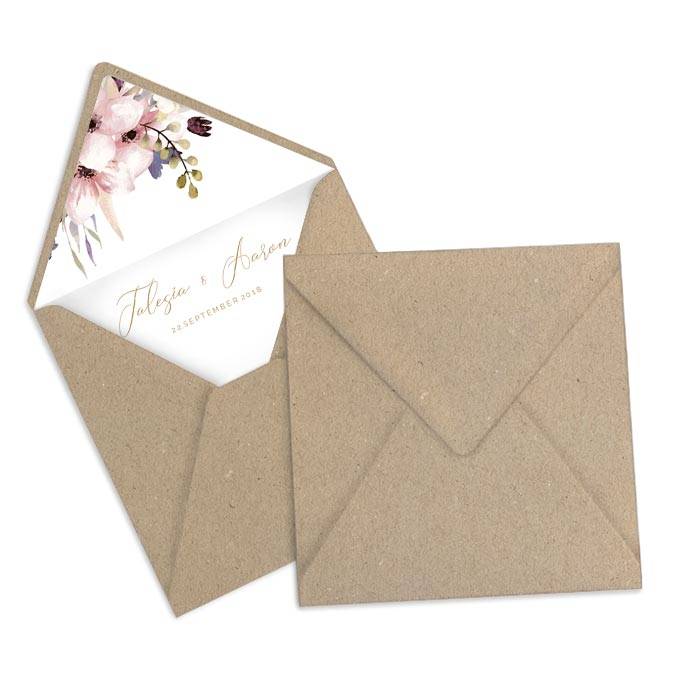 Kraftpapier Briefumschlag mit bedrucktem Inlay mit Aquarellblumen