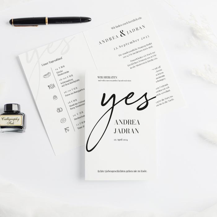 Moderne Hochzeitseinladung Black and White mit Yes Schriftzug