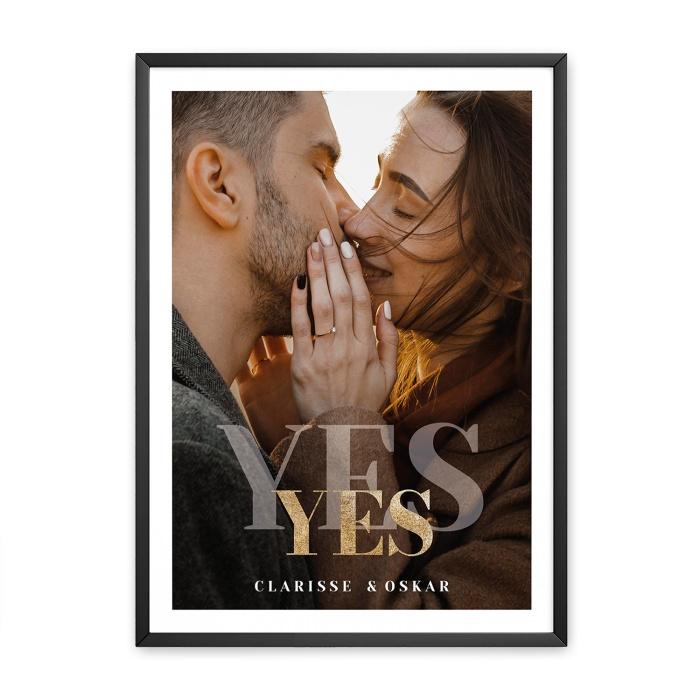 Poster zur Hochzeit mit Foto und goldenem Yes - online selbst gestalten