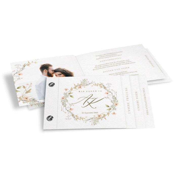 Romantische Hochzeitseinladung mit Wildblumen in Aquarelloptik als Booklet