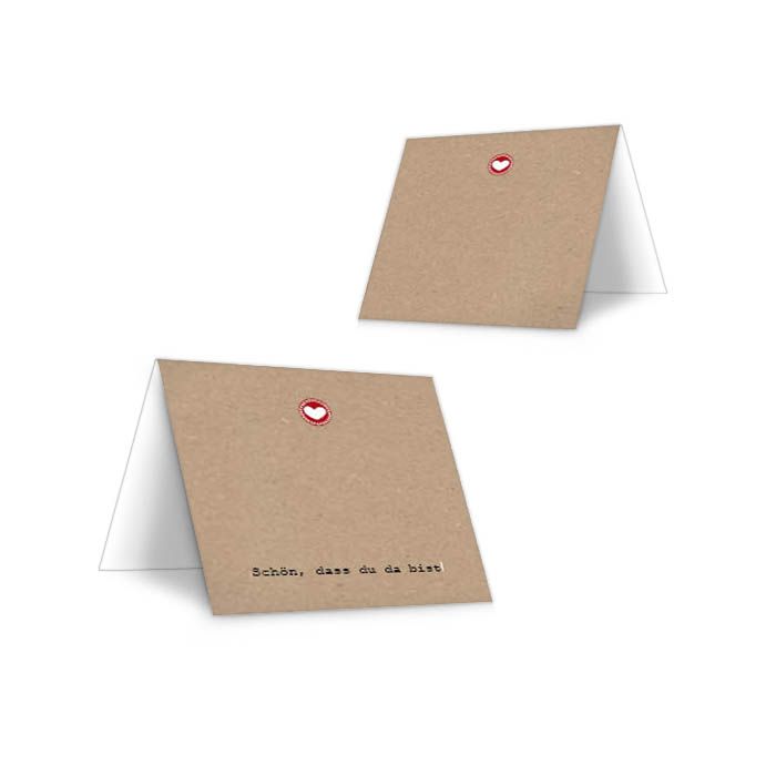 Tischkarte zur Hochzeit in Kraftpapieroptik mit rotem Herz