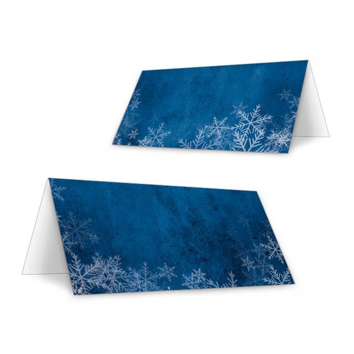 Tischkarte zur Winterhochzeit in Nachtblau mit Schneeflocken
