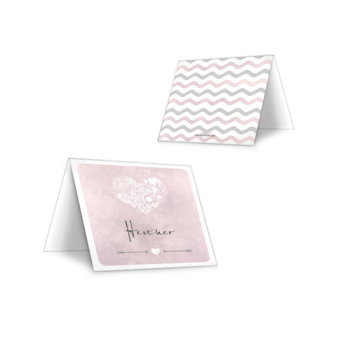 Personalisierbare Tischkarte im rosa Aquarelldesign mit Herz