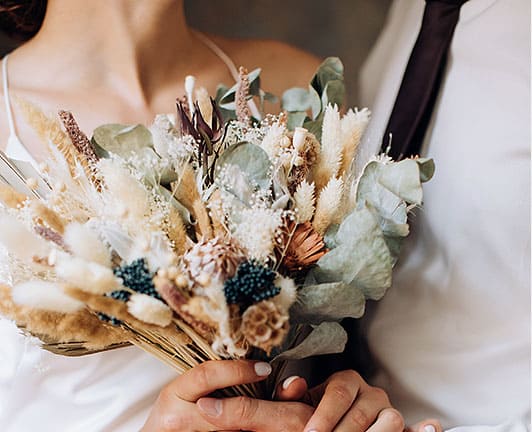 Boho Brautstrauß mit Trockenblumen